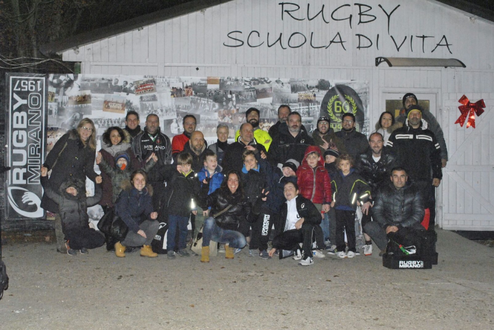 I partecipanti al progetto "Genitori in Gioco" da cui è originata la prima squadra al Tocco di Rugby Mirano. Foto: Barbara Busetto.